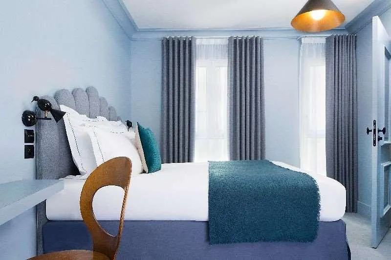 Hotel Celeste Batignolles Montmartre París