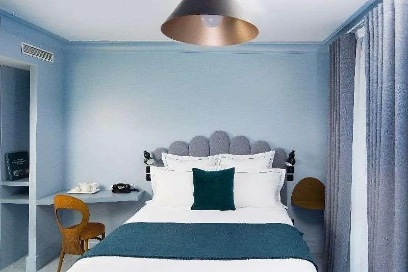 Hotel Celeste Batignolles Montmartre París Francia