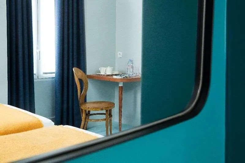 Hotel Celeste Batignolles Montmartre París