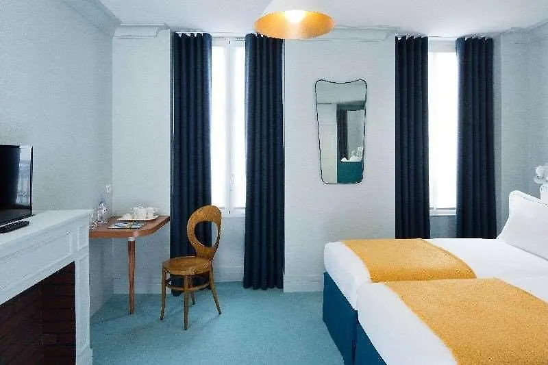 Hotel Celeste Batignolles Montmartre París