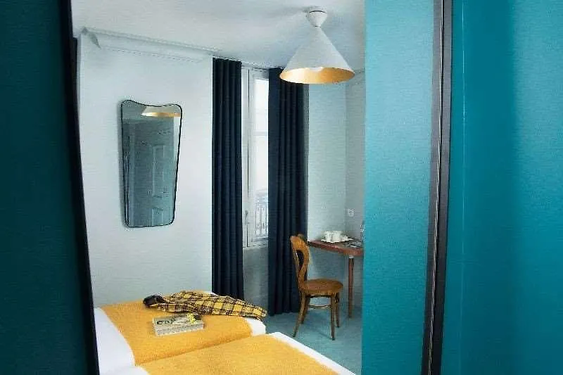 Hotel Celeste Batignolles Montmartre Paris